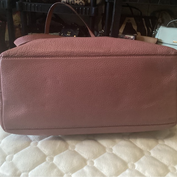 Coach Disney collection with Mickey Mouse on a dusty pink pebbled leather tote - Picture 4 of 10